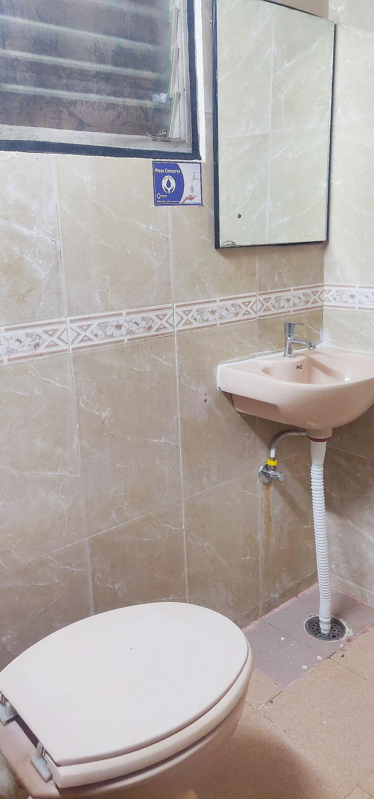 Hotel O Aster Vue Hotel- Near K R Puram Bhattarahalli Signal Classic Room 5