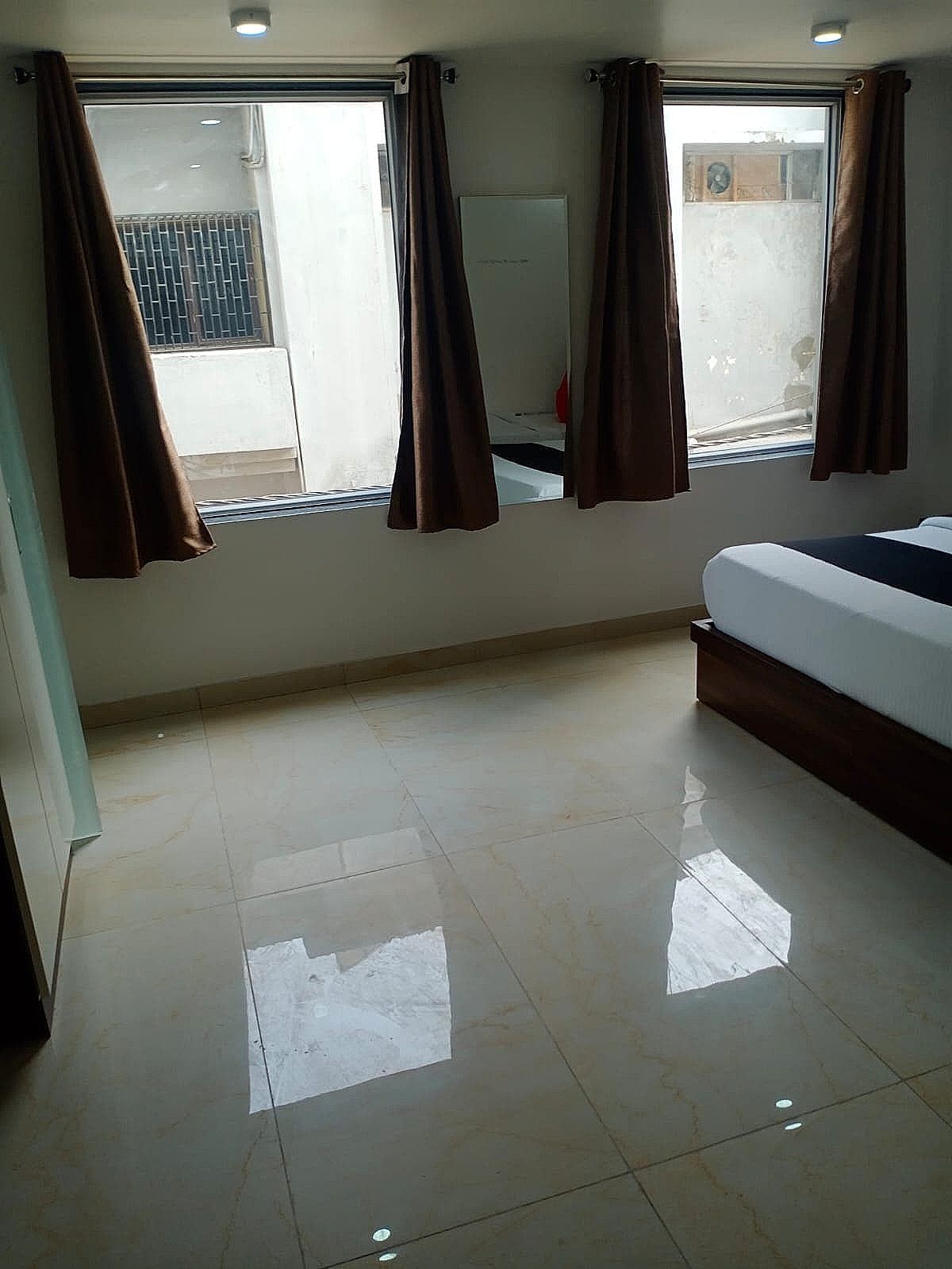 Hotel O Aerotech Classic 14