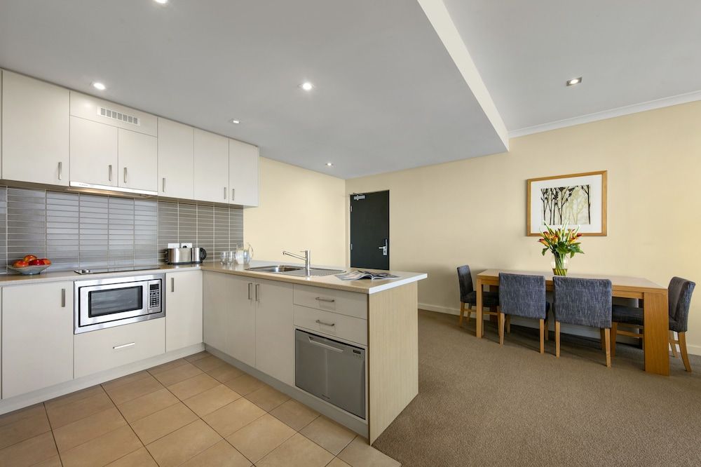 Quest Scarborough Apartment, 2 Bedrooms (1 King Bed or 2 Single Beds) 3