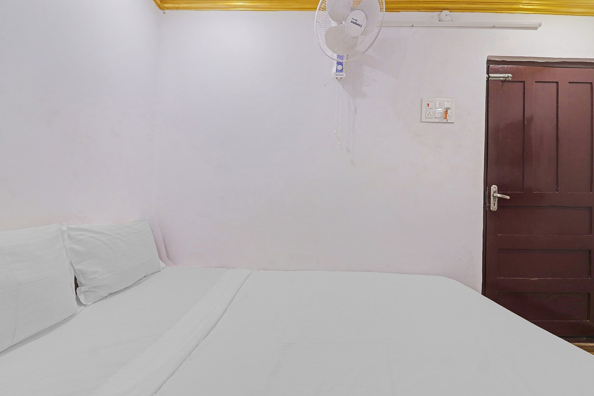 OYO 71930 V Guest Inn Classic 6