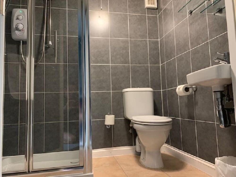 The Silverton Inn - B&B Small Double Ensuite 3