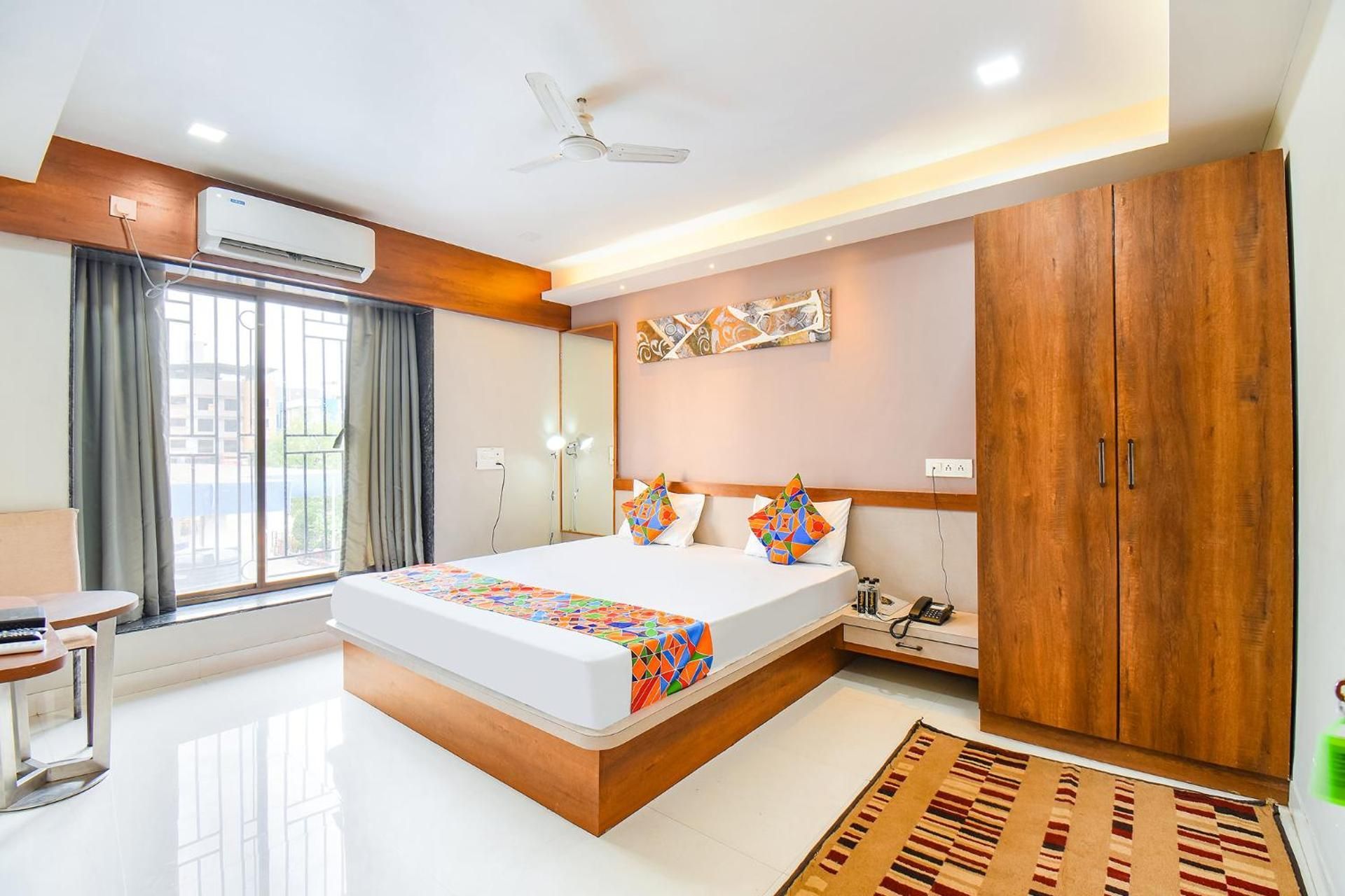undefined Townhouse OAK Hotel Rajmudra 5