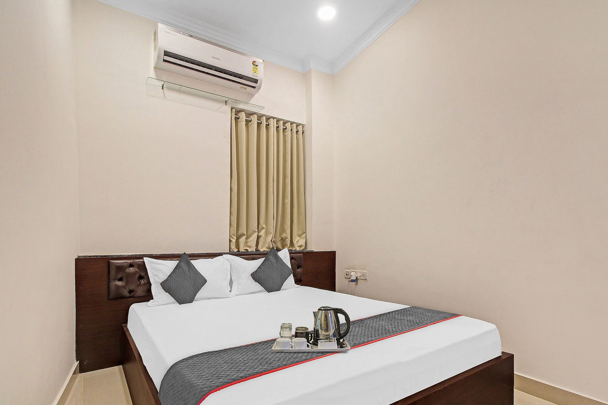 Super Townhouse Centre Point Inn Near Esplanade Metro Station Classic 10