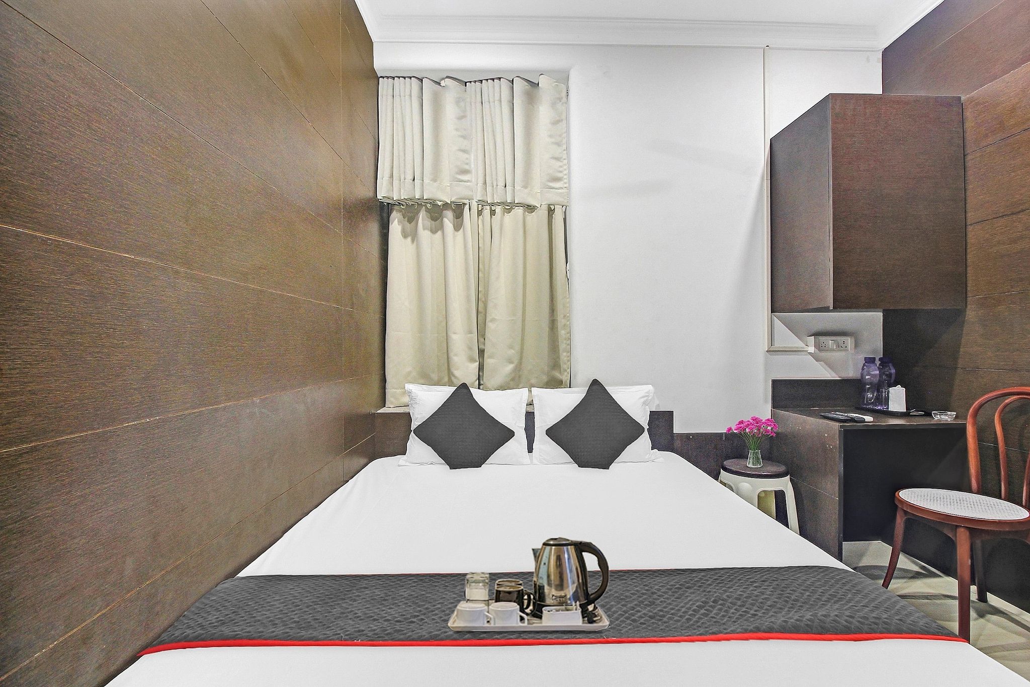 Super Townhouse Centre Point Inn Near Esplanade Metro Station Classic 19
