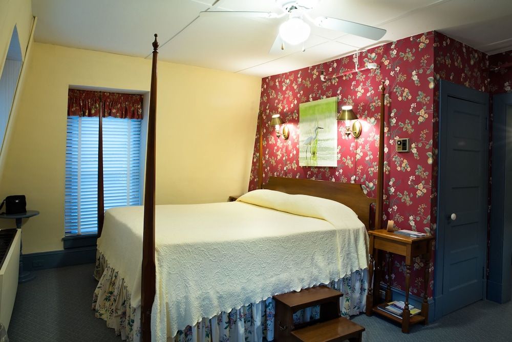 Room, 1 King Bed, Bay View