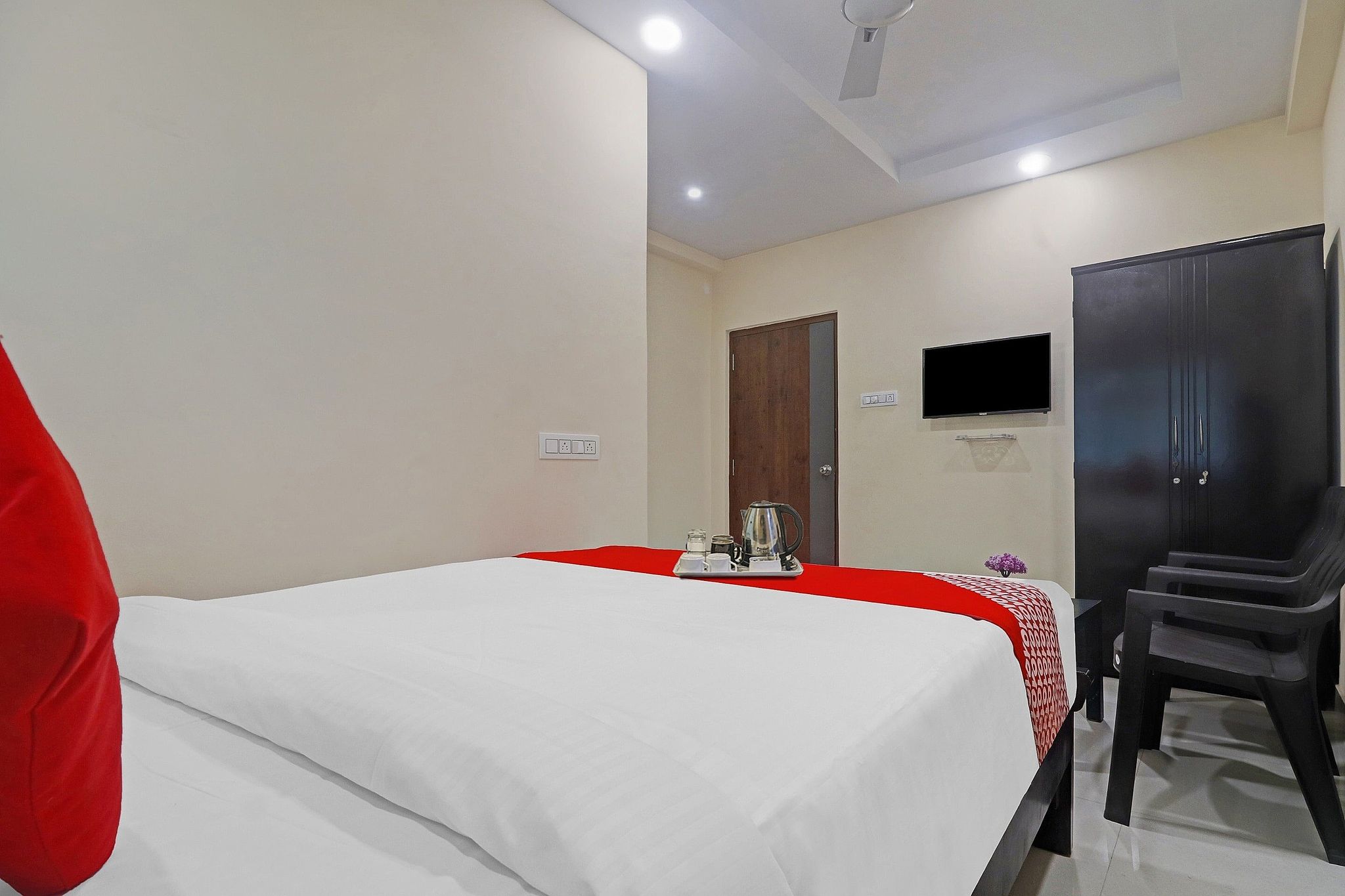 Super Hotel O Qualia Pride Financial District Deluxe Room 14