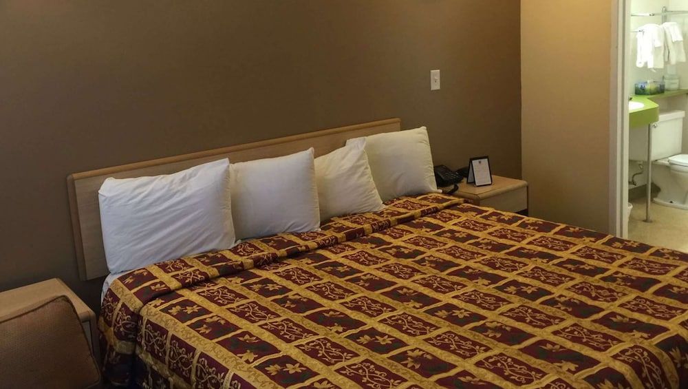 Room, 1 Queen Bed, Non Smoking