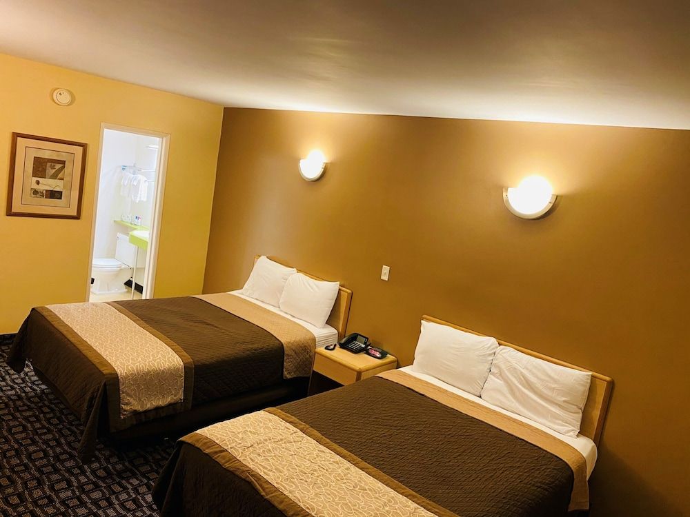 Deluxe Suite, Multiple Beds, Non Smoking
