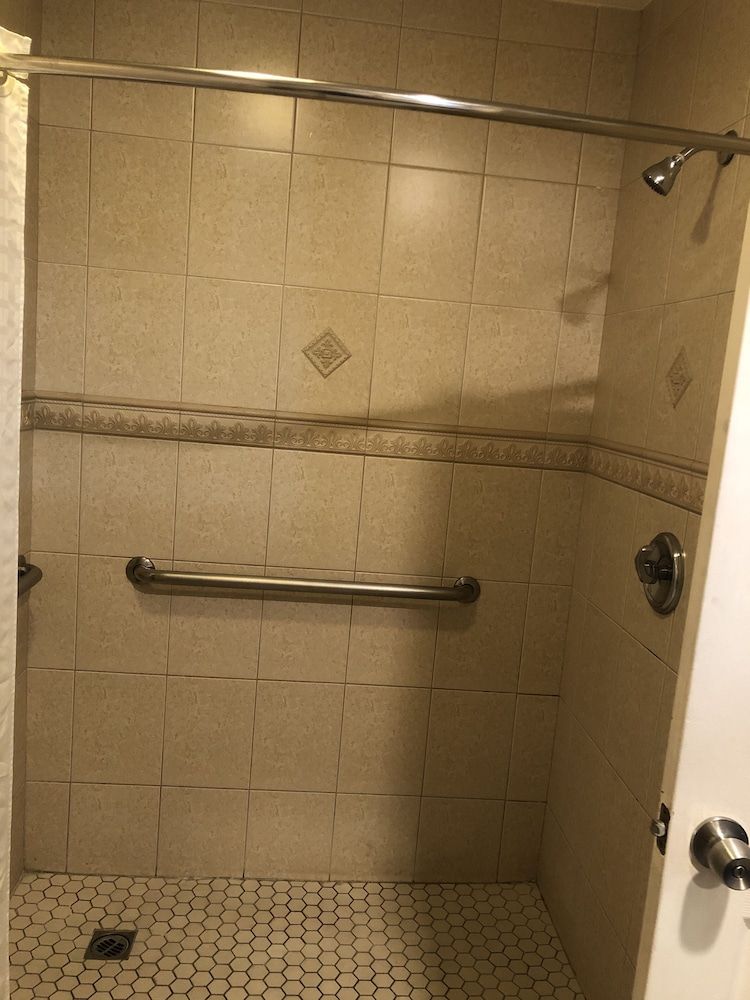 Walnut Inn & Suites West Covina Studio Suite, 1 King Bed (Non-Smoking) 7