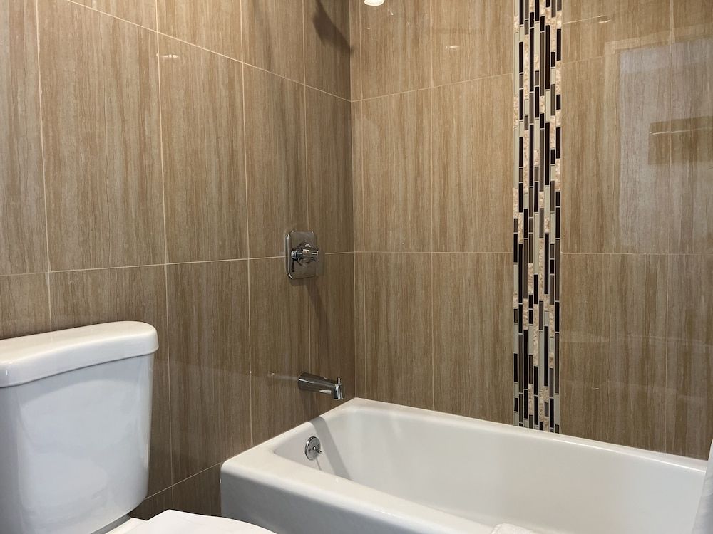 Walnut Inn & Suites West Covina Deluxe Double Bed (Non-Smoking/Smoking) 15