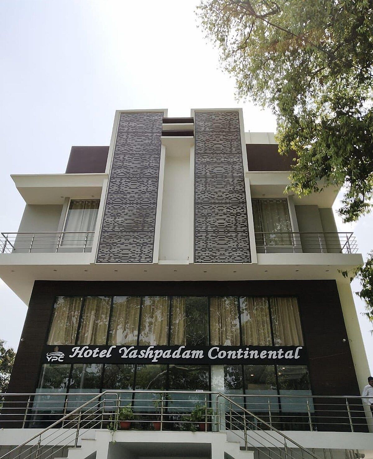 Hotel Yashpadam Continental