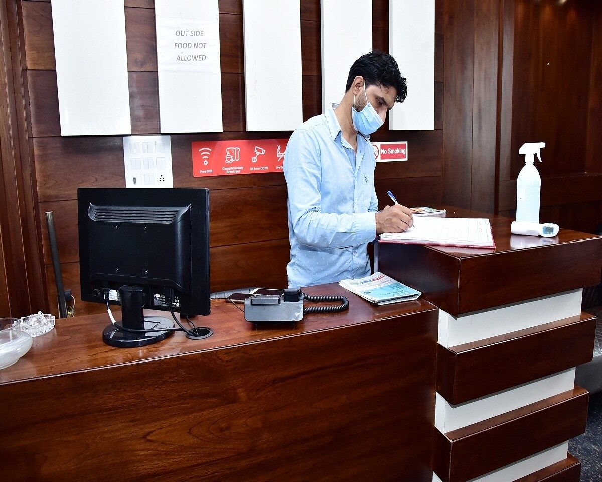 undefined Hotel The Uhas 2