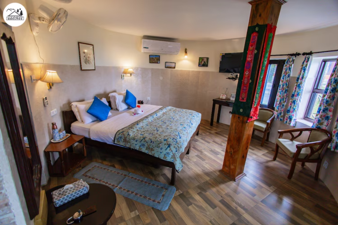 Udechee Huts Deluxe Single Room Cottage 8