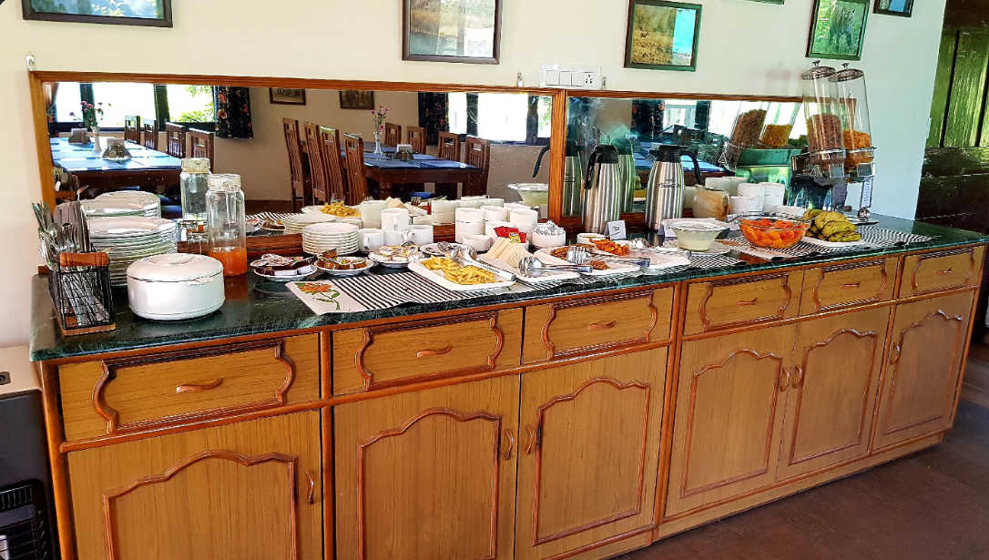 Food & Dining