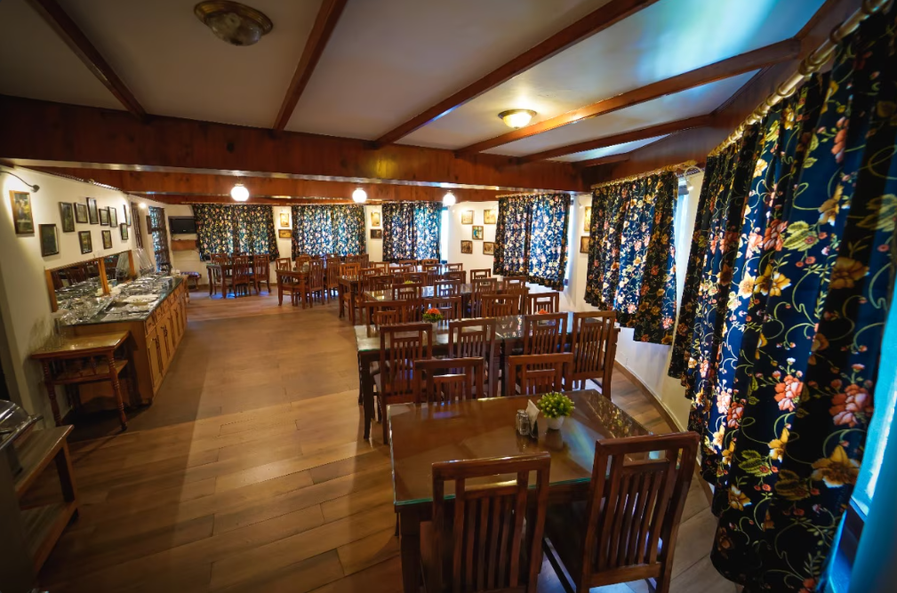 Food & Dining