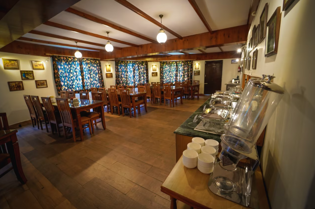 Food & Dining