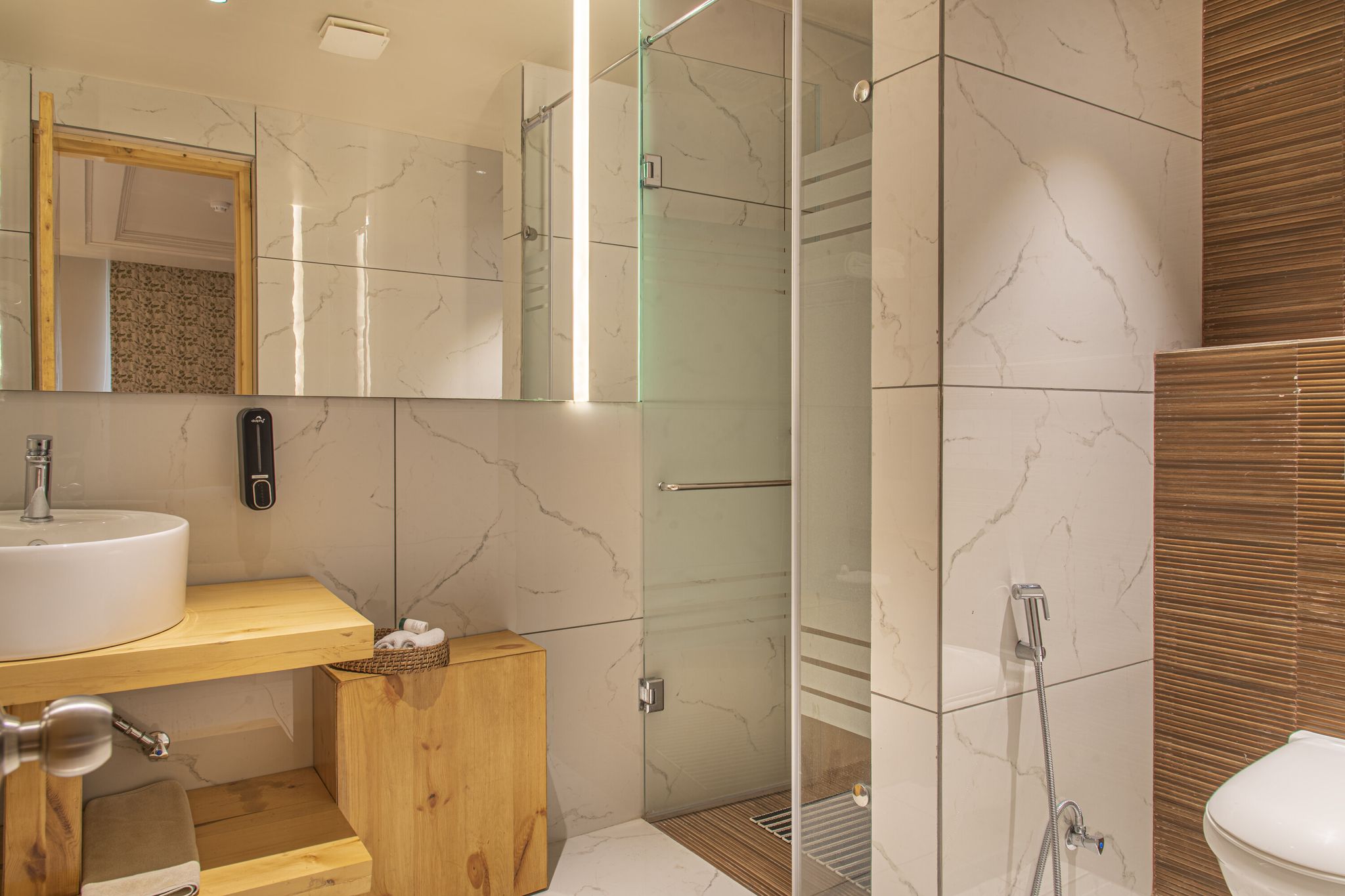 Echor Mandara Tree Villa Dharamshala Magnolia Room with Balcony and Forest View 7