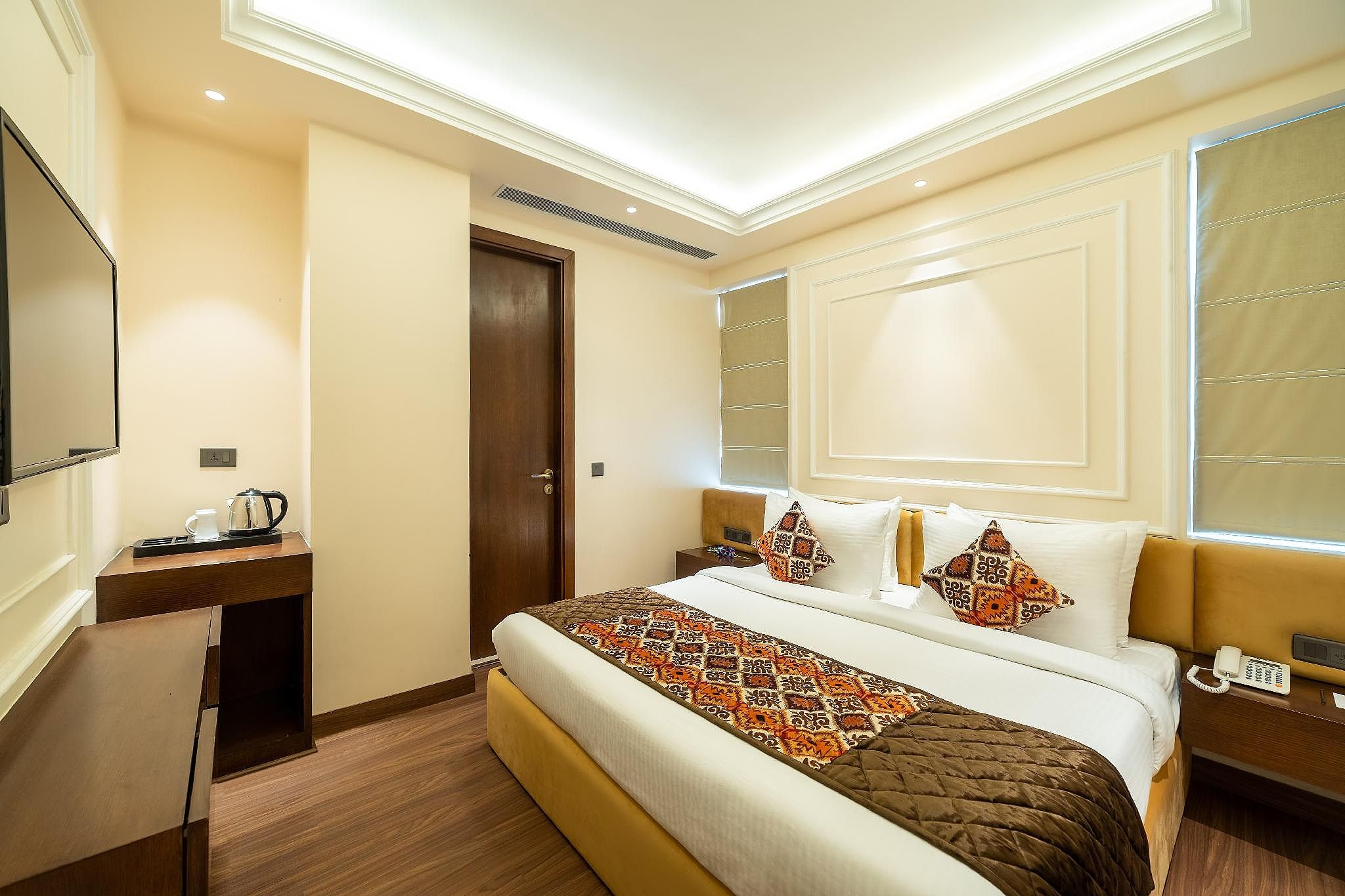 Standard Room with king size bed