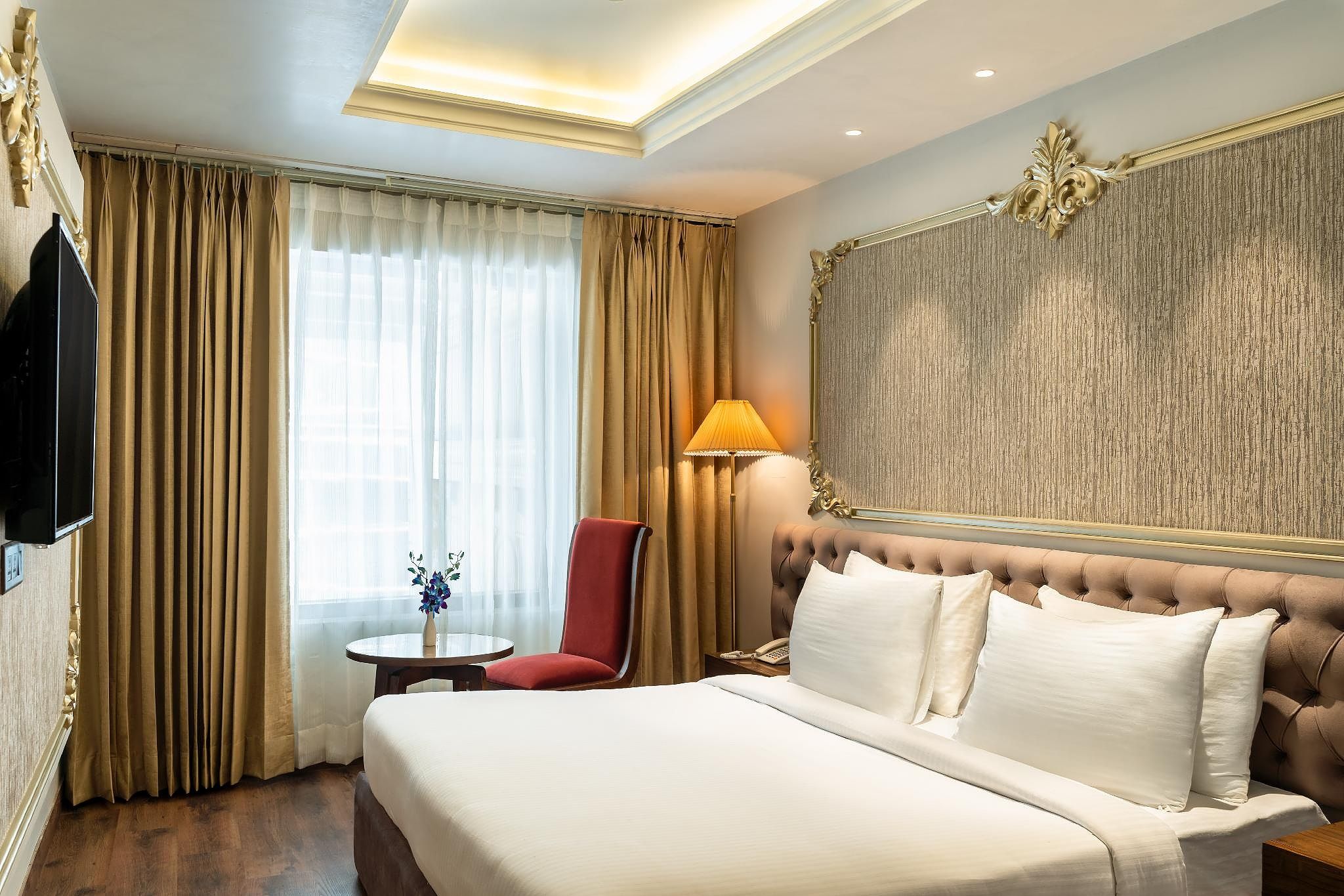 Heritage Suite with Front facing view 