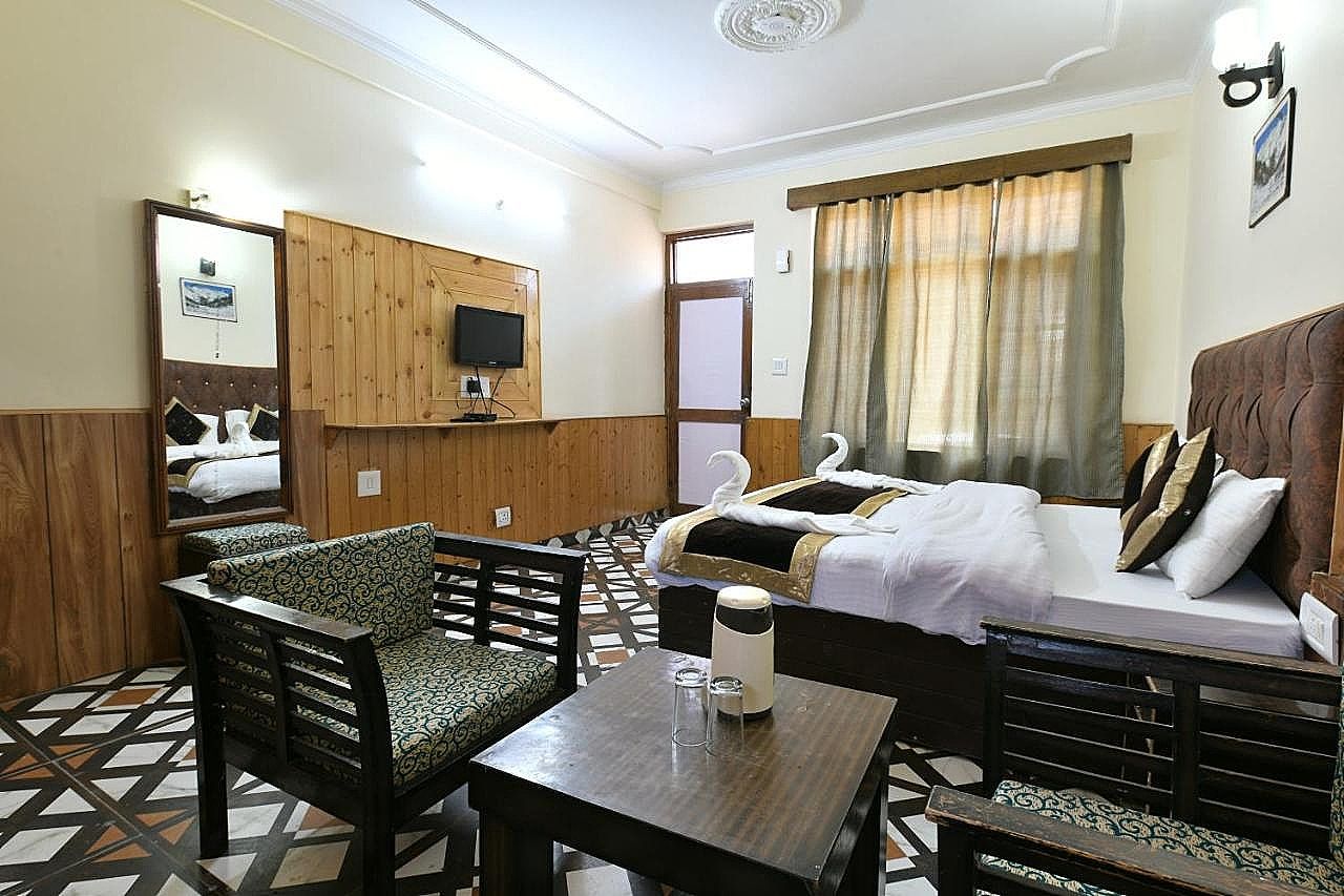 Elena Aastha Regency