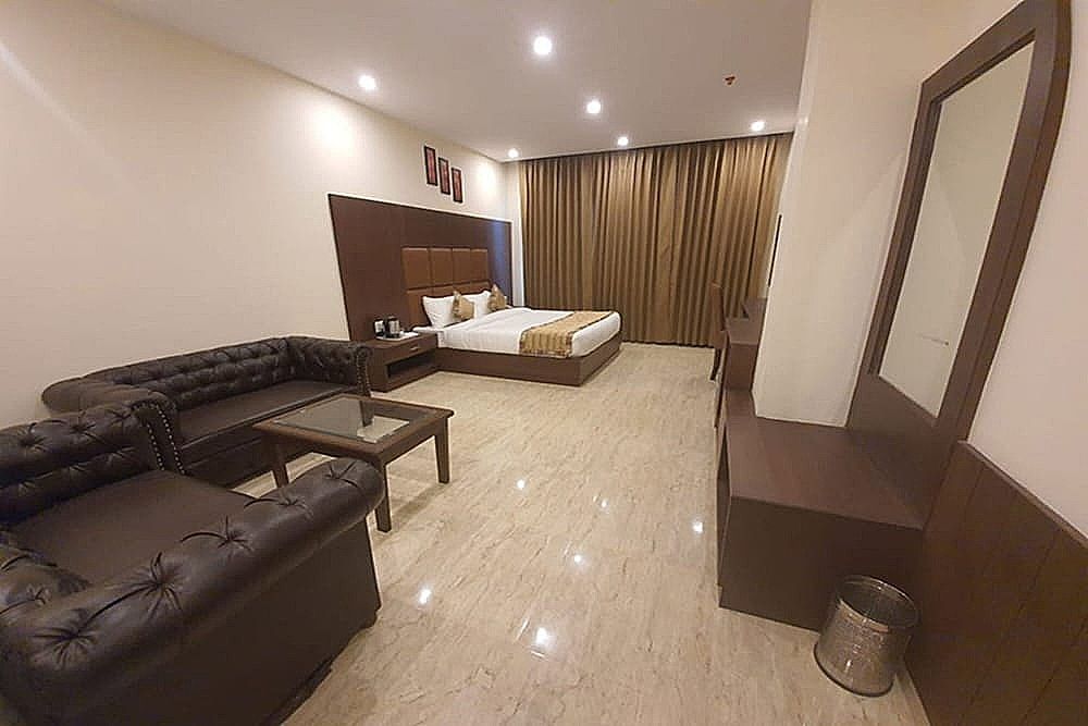 Hotel Crosswind West Deluxe Room 31