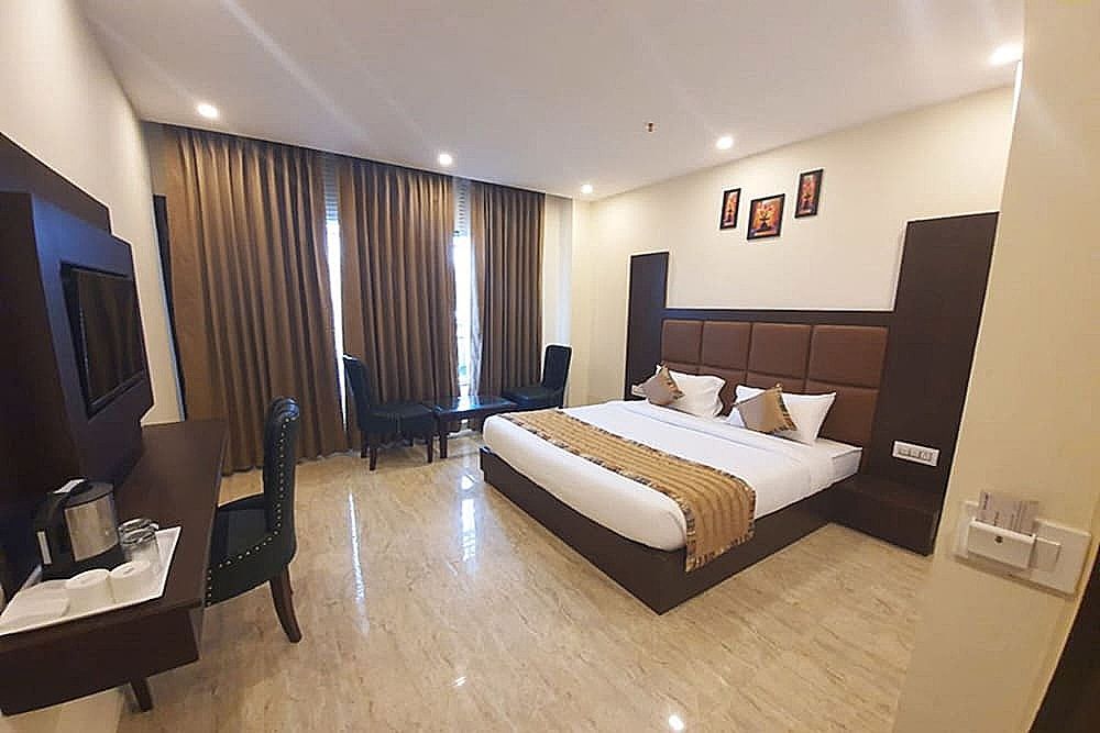 Hotel Crosswind West Deluxe Room 16
