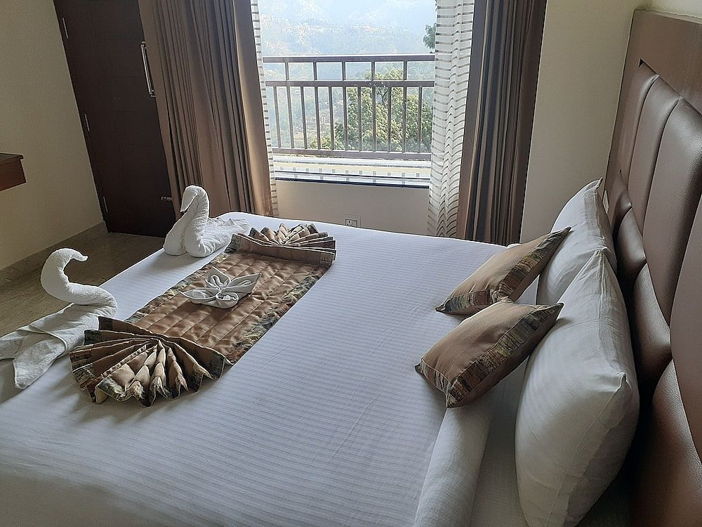 Hotel Crosswind West Deluxe Room 18