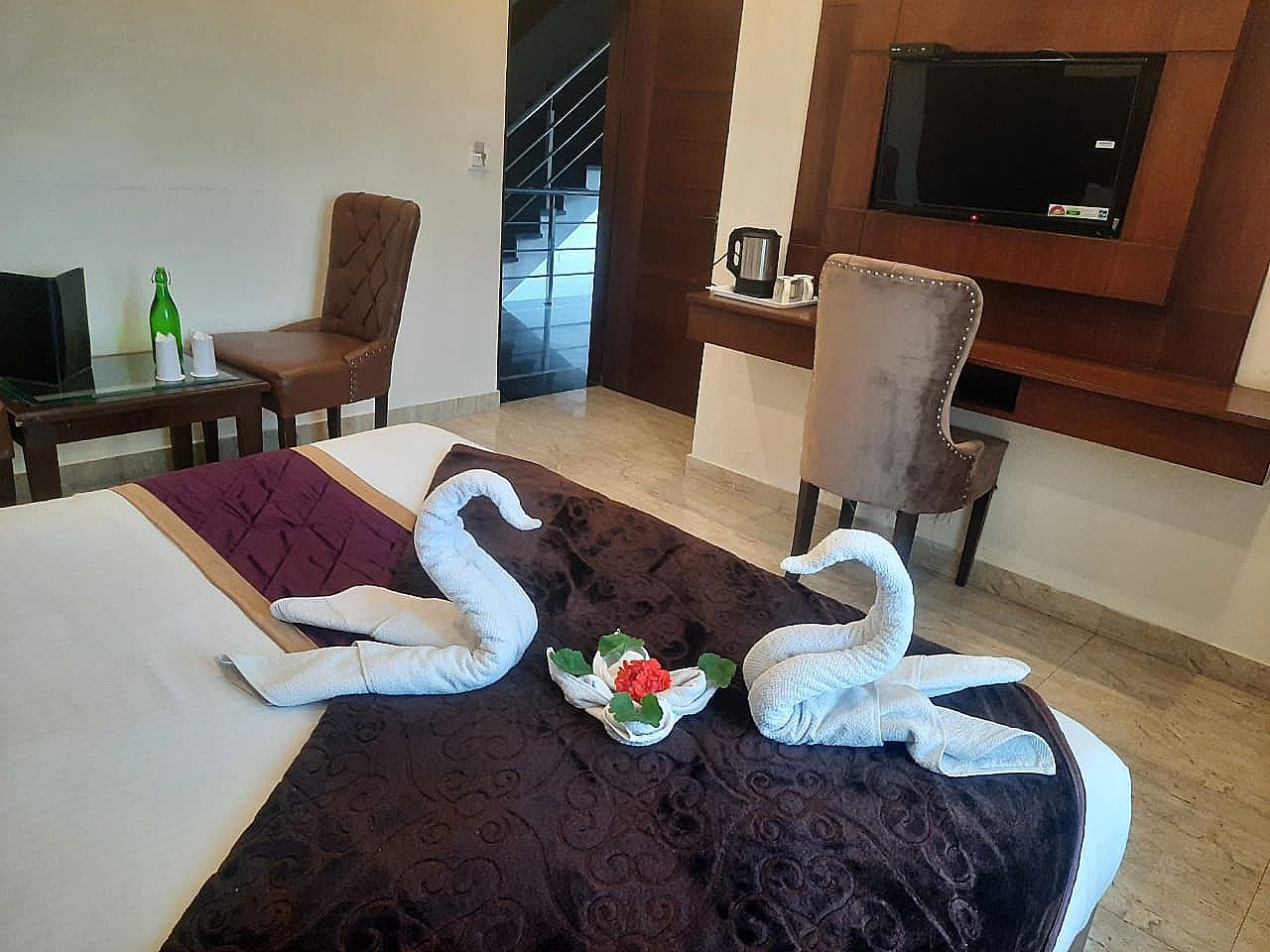 Hotel Crosswind West Deluxe Room with Balcony 4