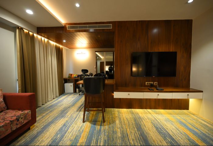 The Royal Class Hotel JUNIOR SUITE ROOM 4