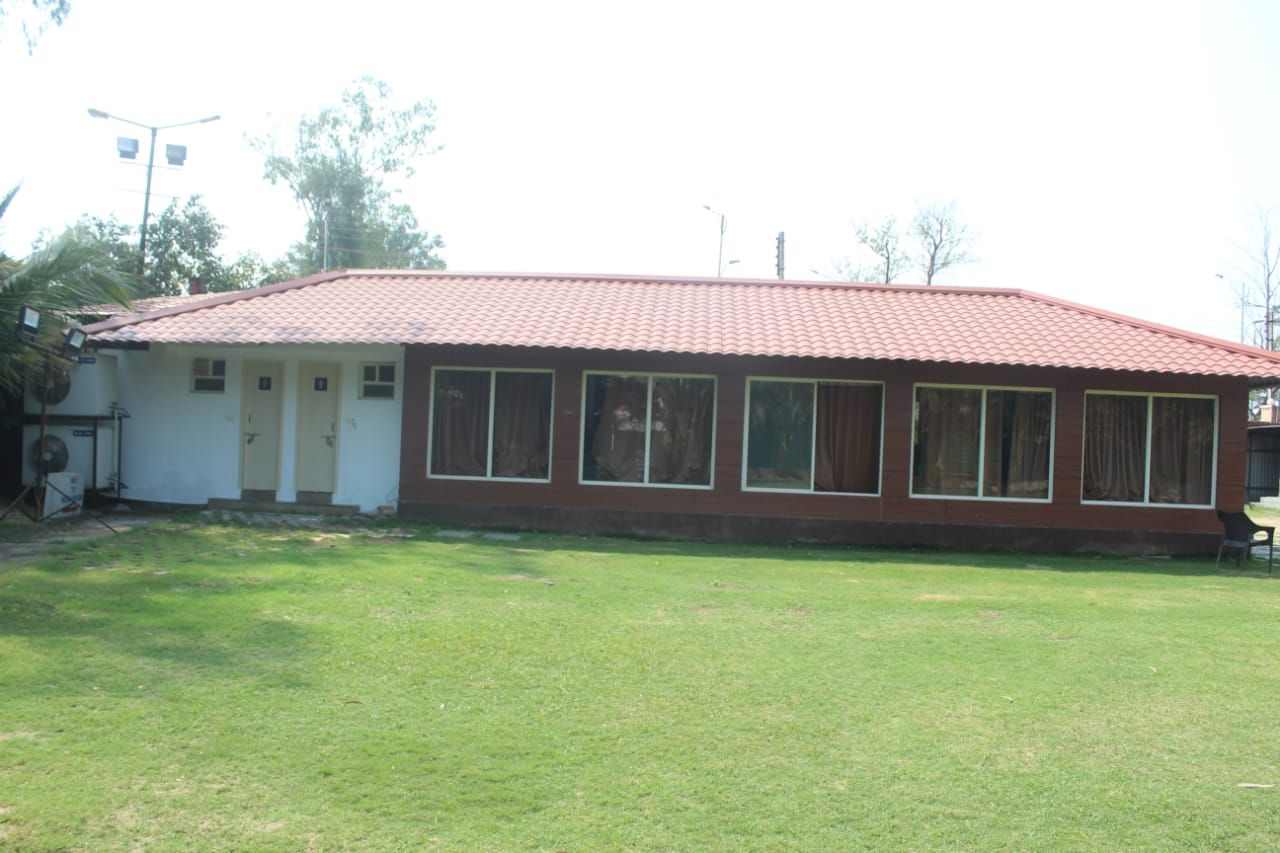 undefined TGN SUITES 8