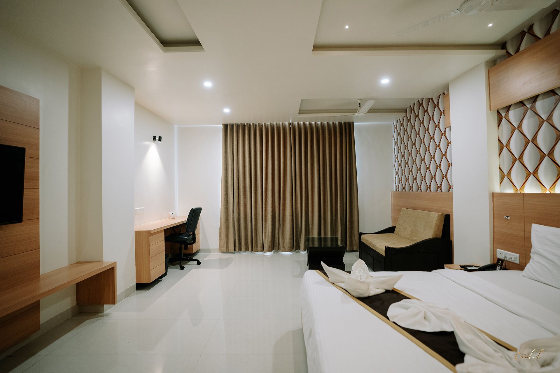 Daksh The Madhuvan Suites Dwarka Daksh Pride Family Room 5
