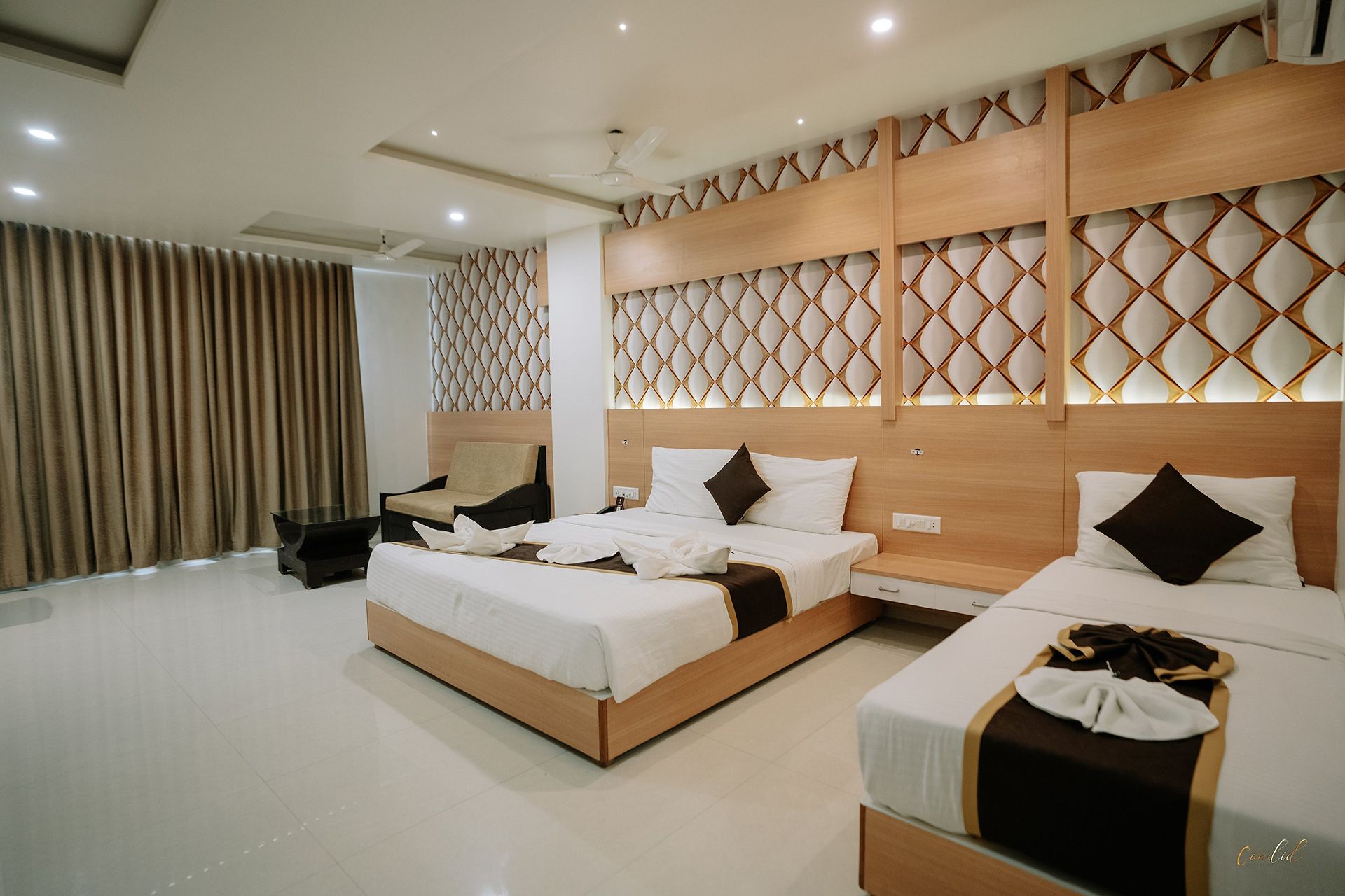 Daksh The Madhuvan Suites Dwarka Daksh Pride Family Room 2