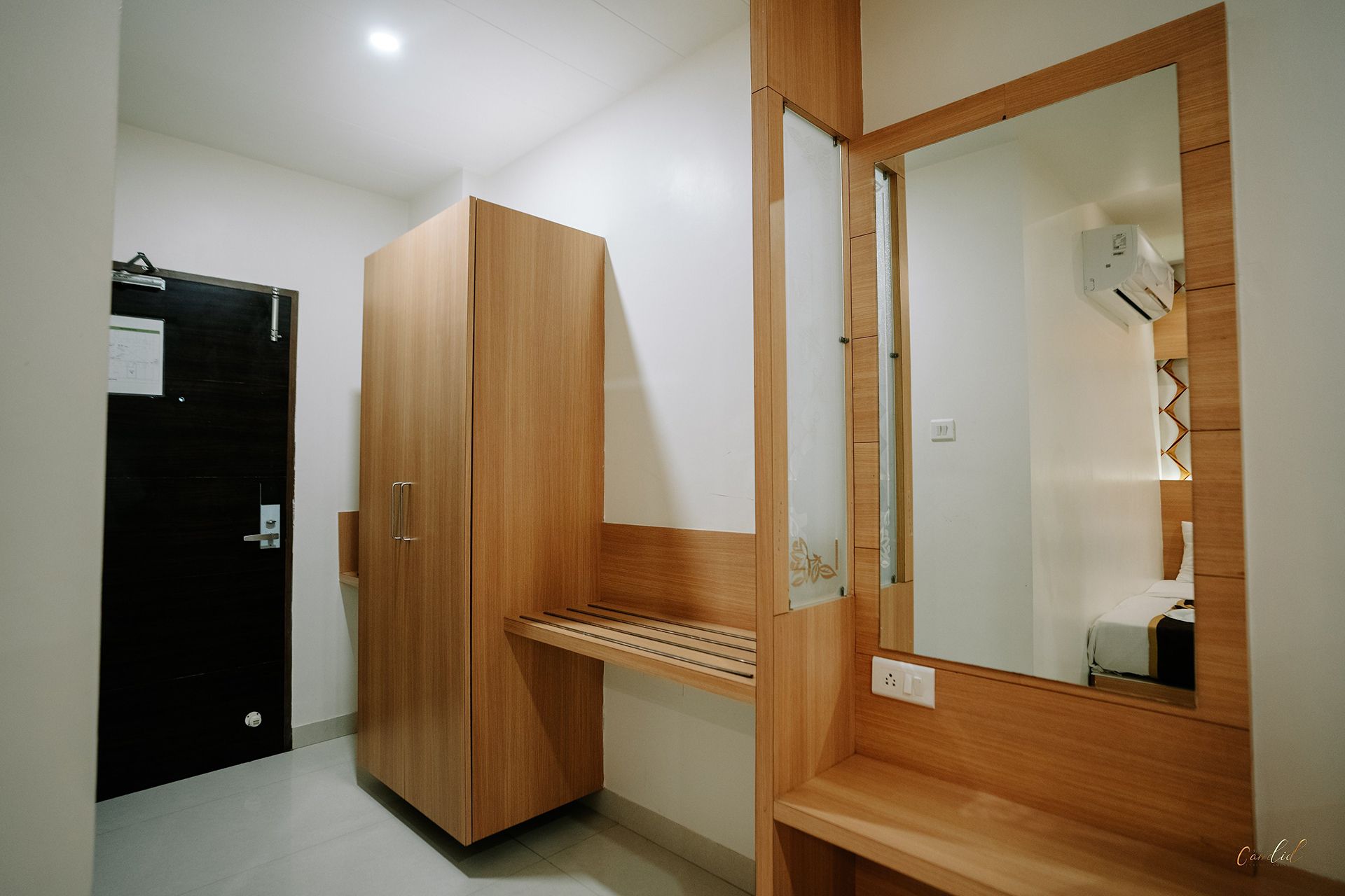 Daksh The Madhuvan Suites Dwarka Daksh Pride Family Room 8