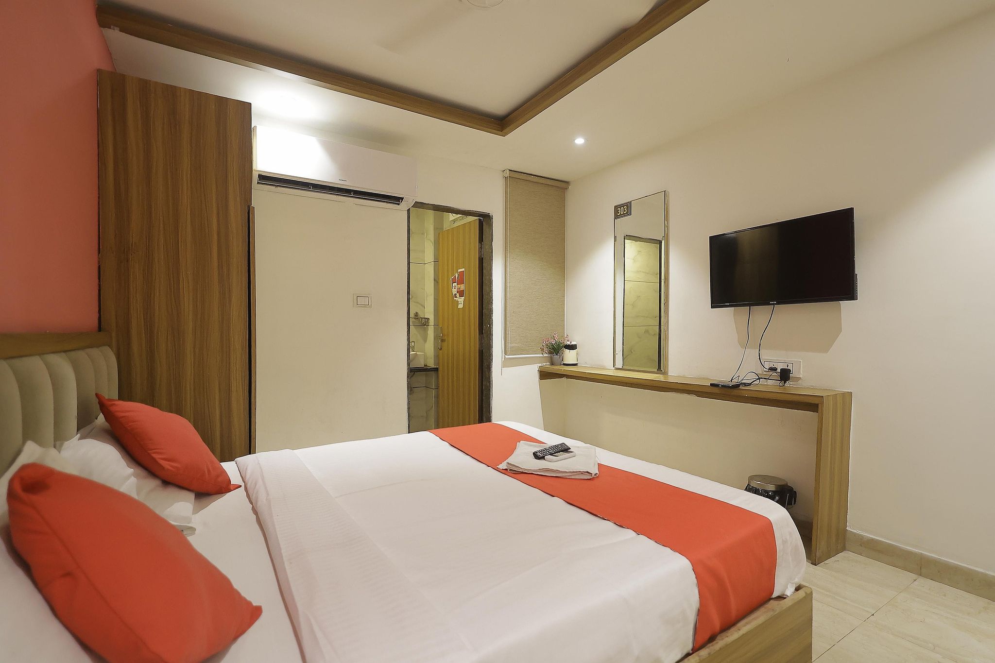 Hotel Pride Inn Standard Room