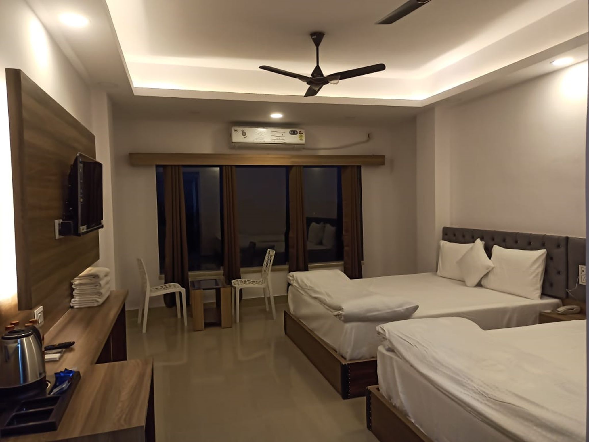 Super Platinum Suite