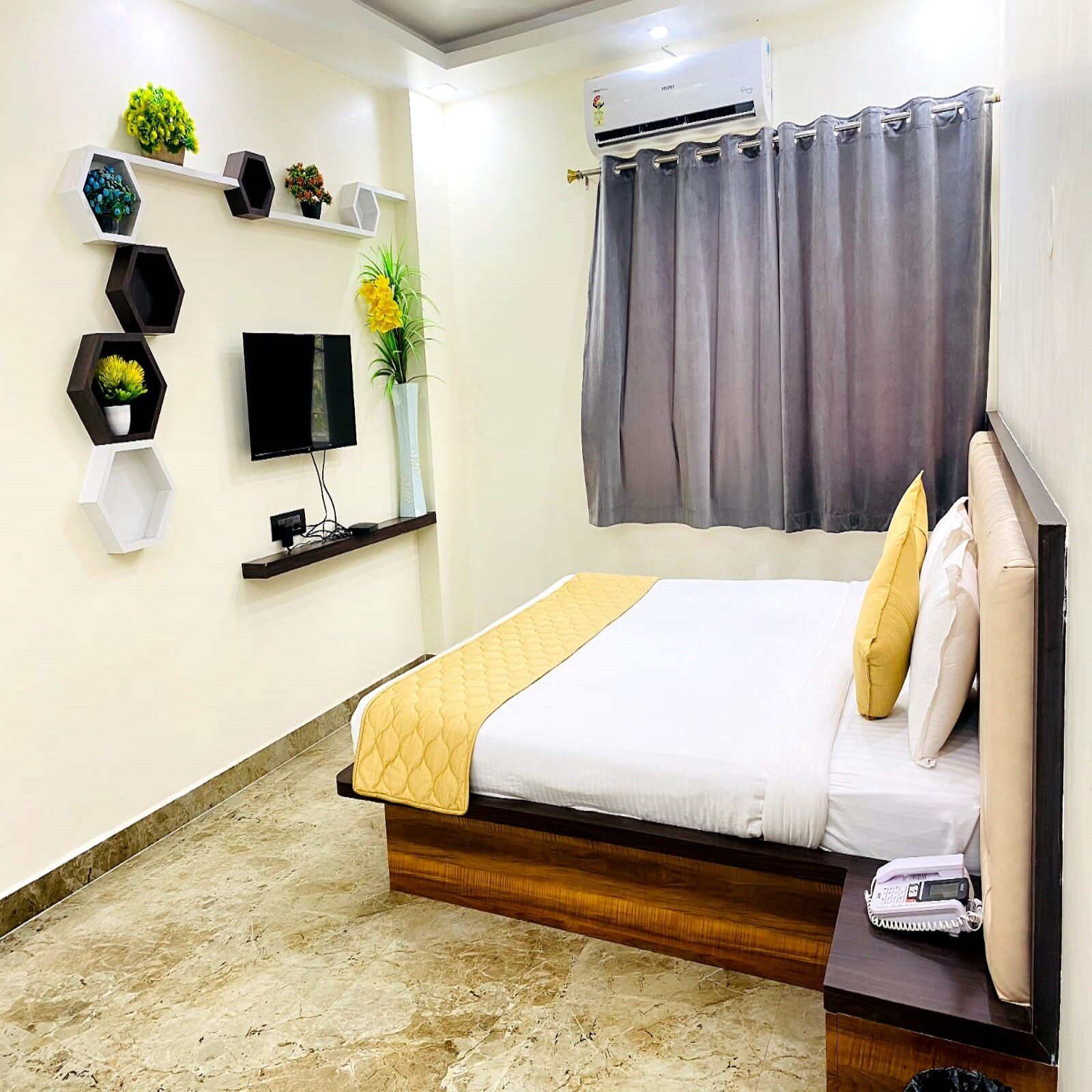 Dolphinos Executive Room