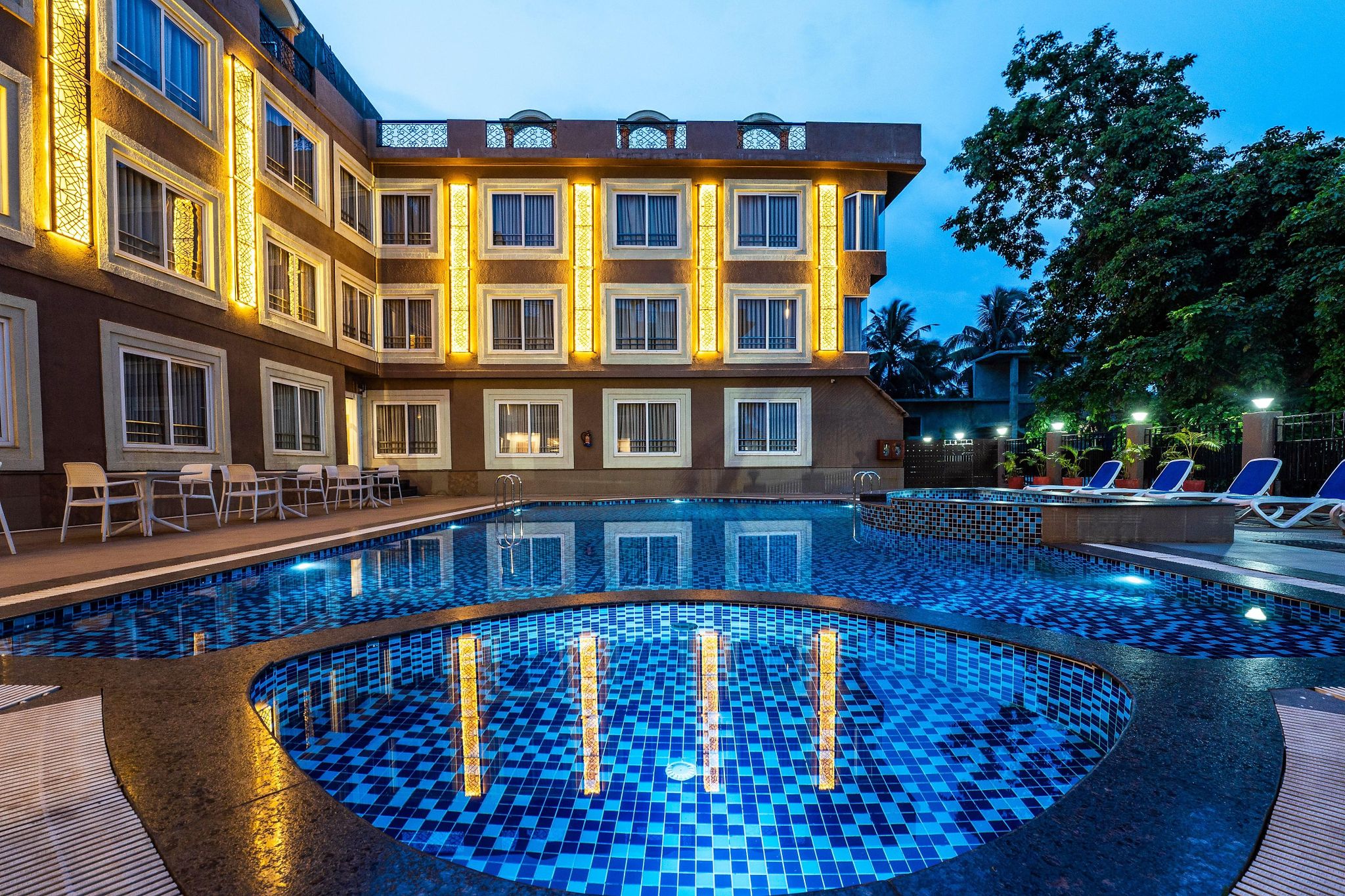 Pool