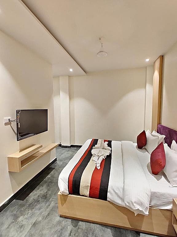 undefined Hotel Dua Grand by Sonachi - 200 Meter from Golden Temple 9