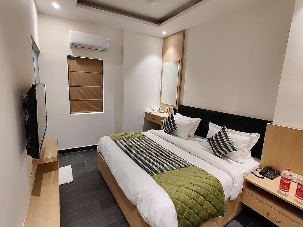 undefined Hotel Dua Grand by Sonachi - 200 Meter from Golden Temple 10
