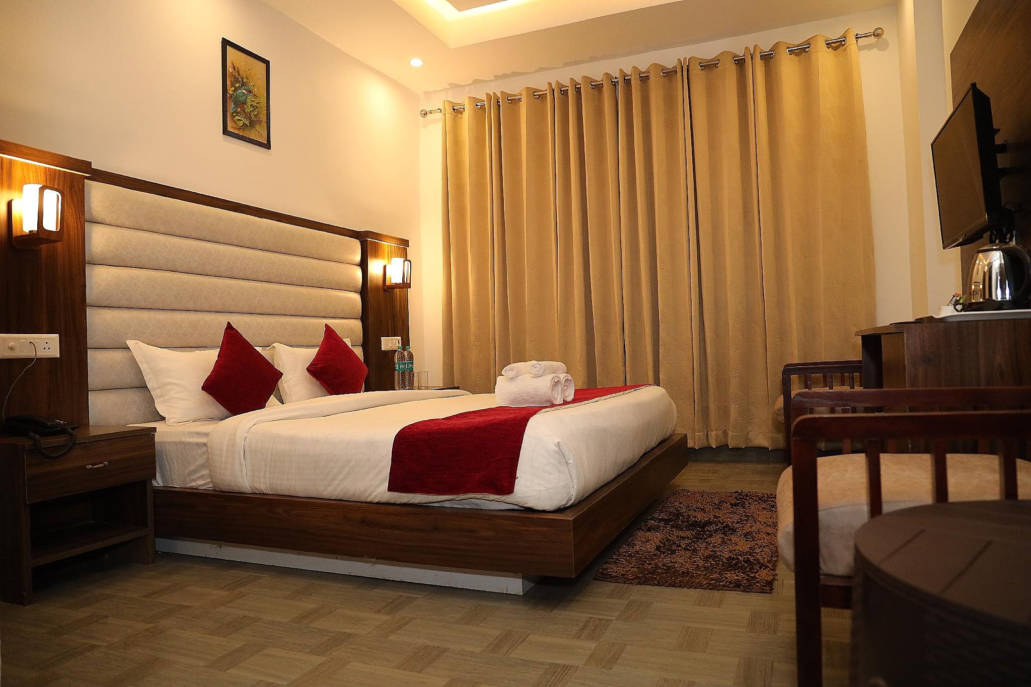 undefined Aroha by Rishikesh - Swimming Pool & Spa 9