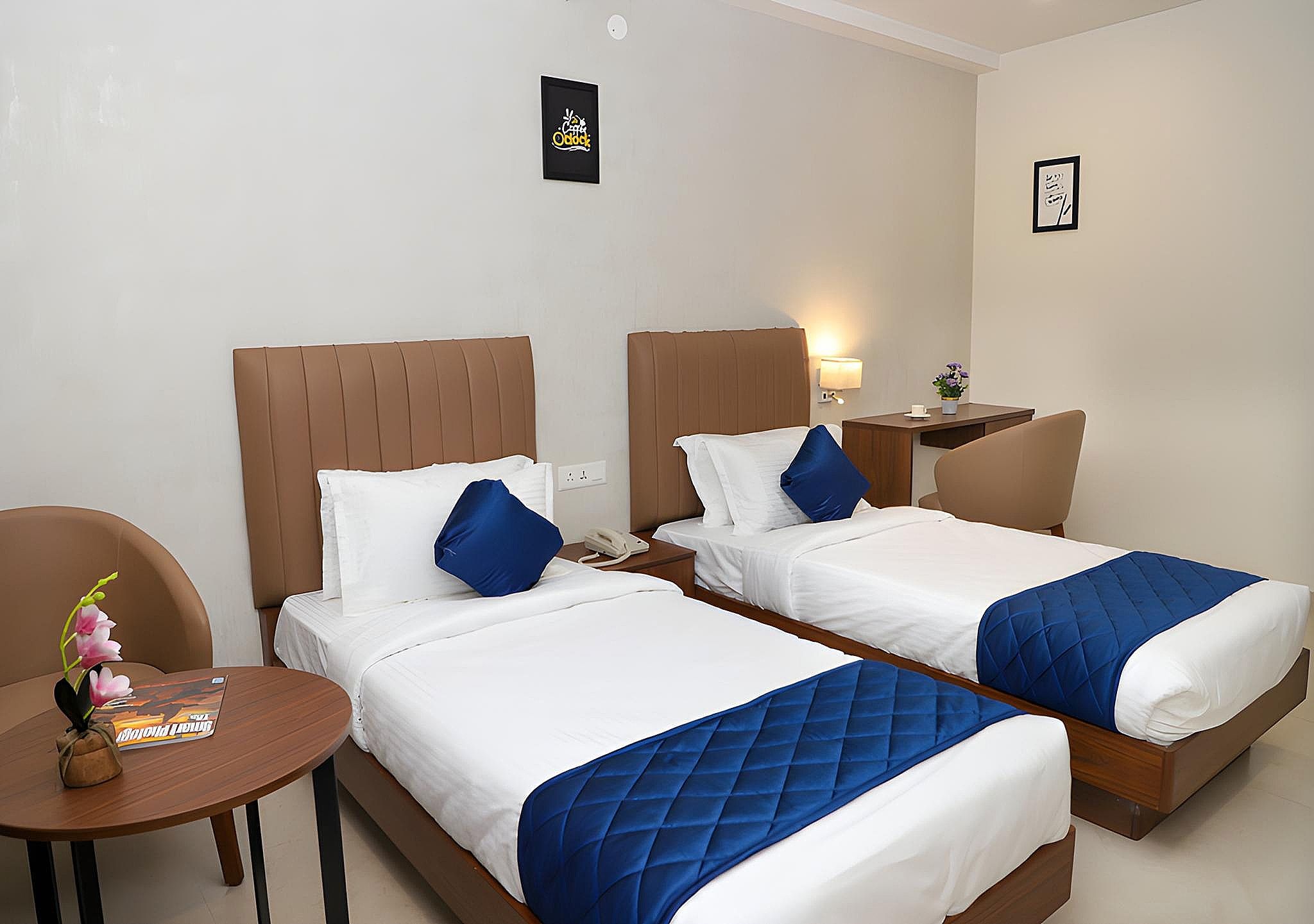 Admira Residency Premium Twin Room 3