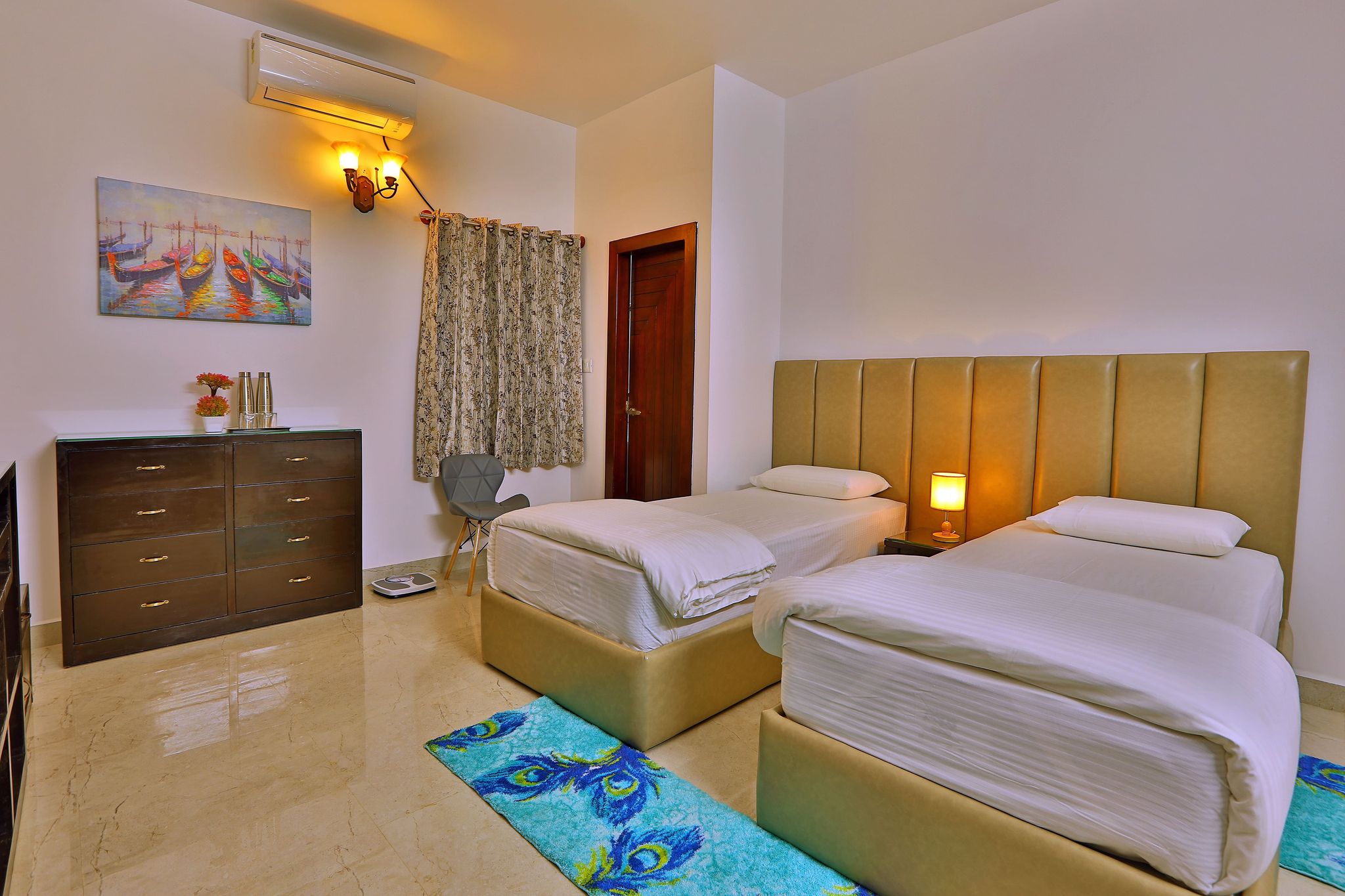 North Comforts Executive Room 2