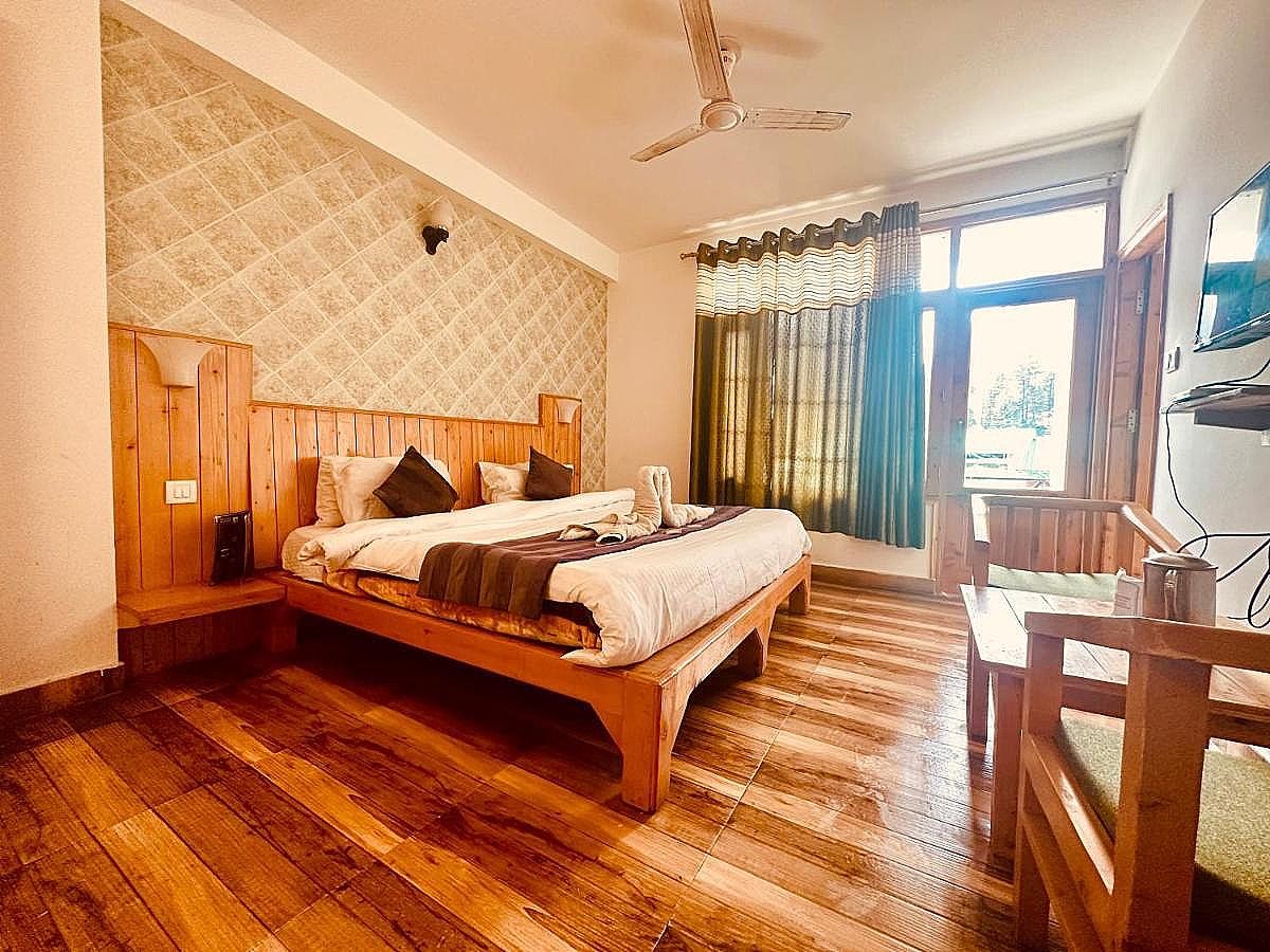 The Kanchanikoot - A True Riverside Hotel