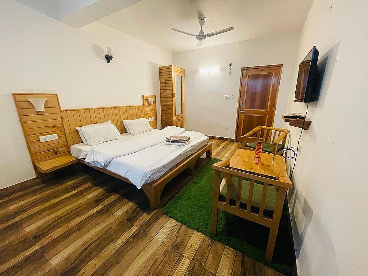 The Kanchanikoot - A True Riverside Hotel