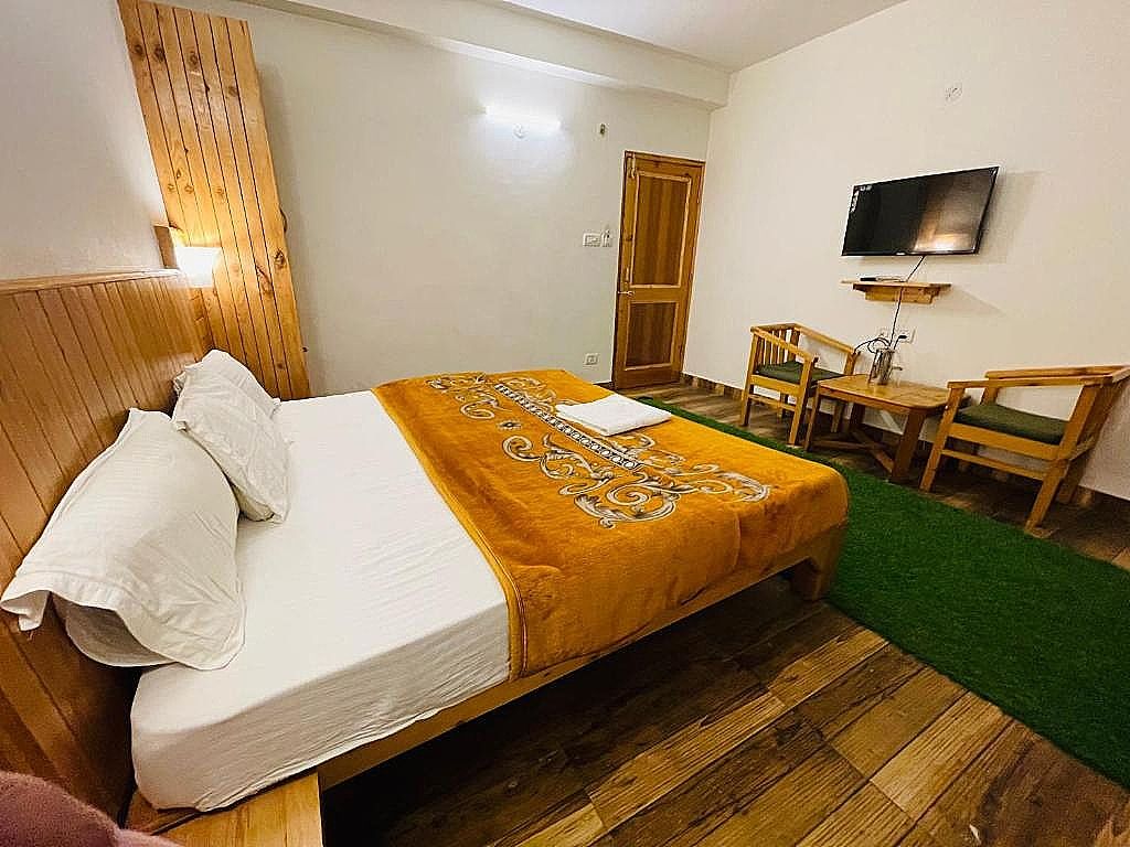 The Kanchanikoot - A True Riverside Hotel