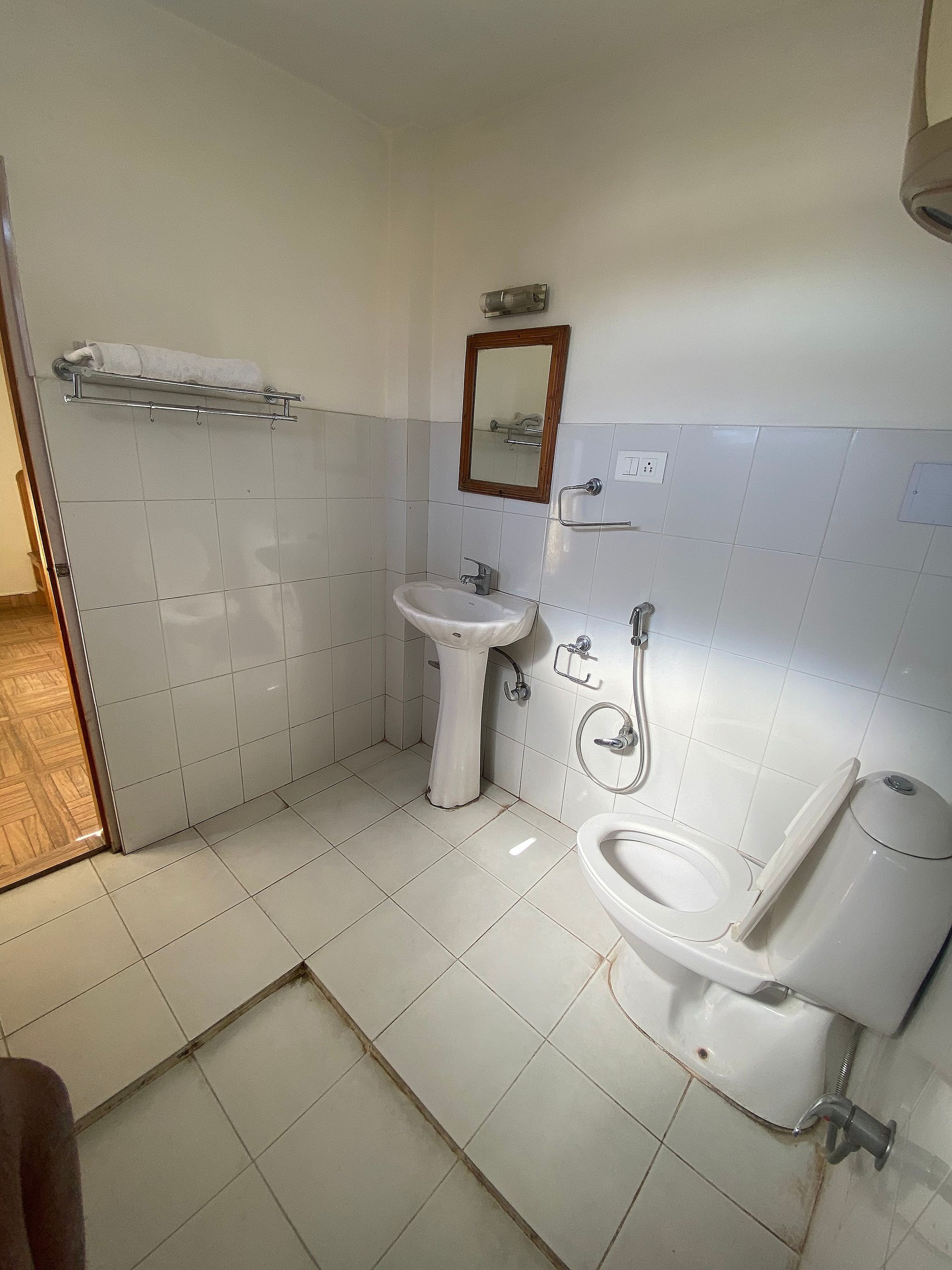 The Kanchanikoot - A True Riverside Hotel Standard Room with Balcony 4