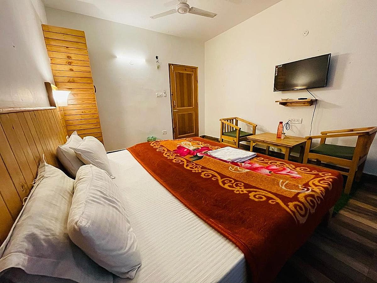 The Kanchanikoot - A True Riverside Hotel