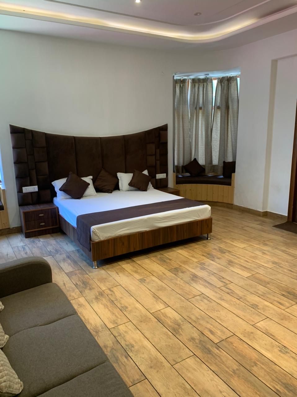 Hill-view Super Deluxe Room