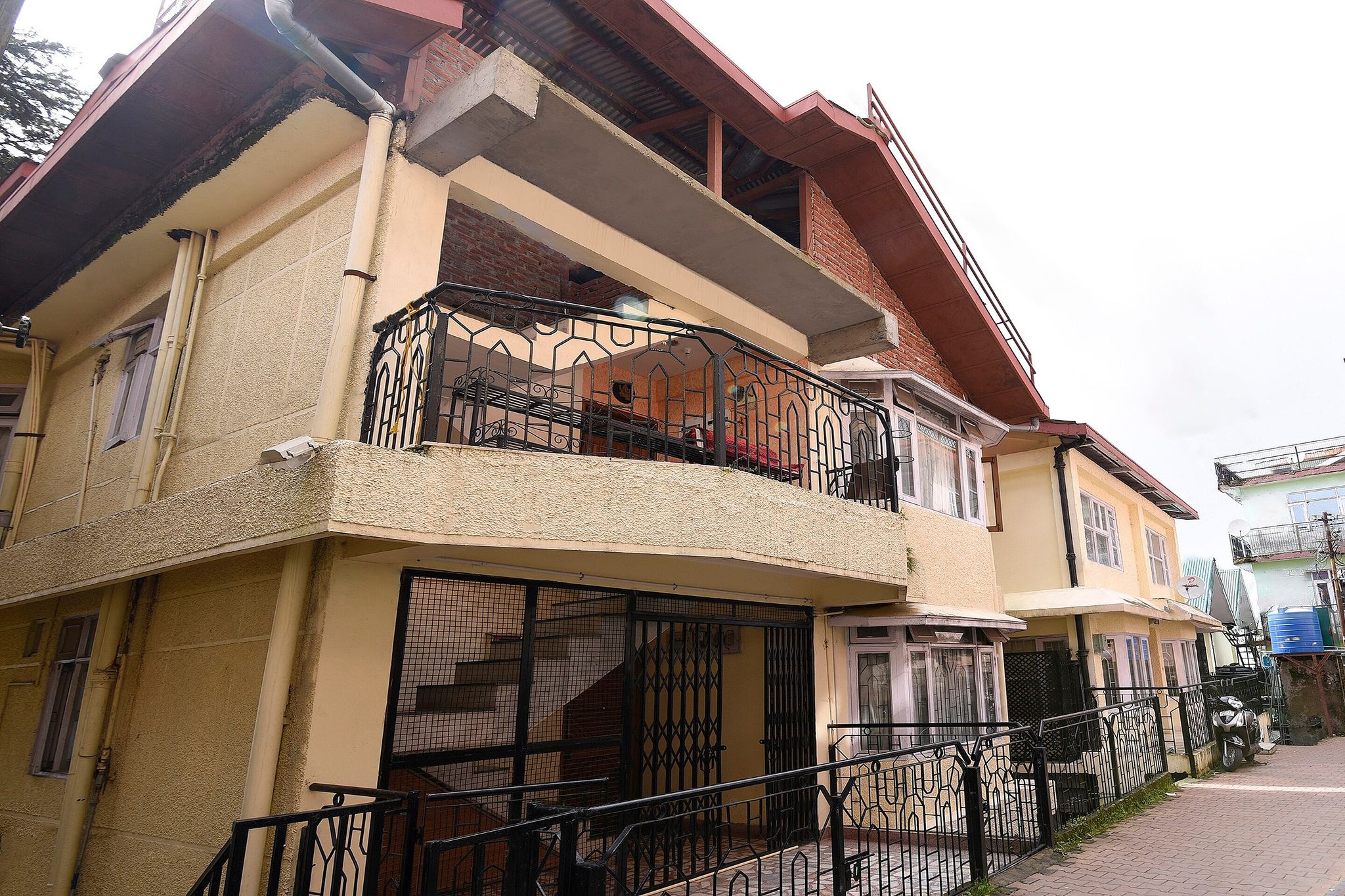 Dhanlaxmi Apartments