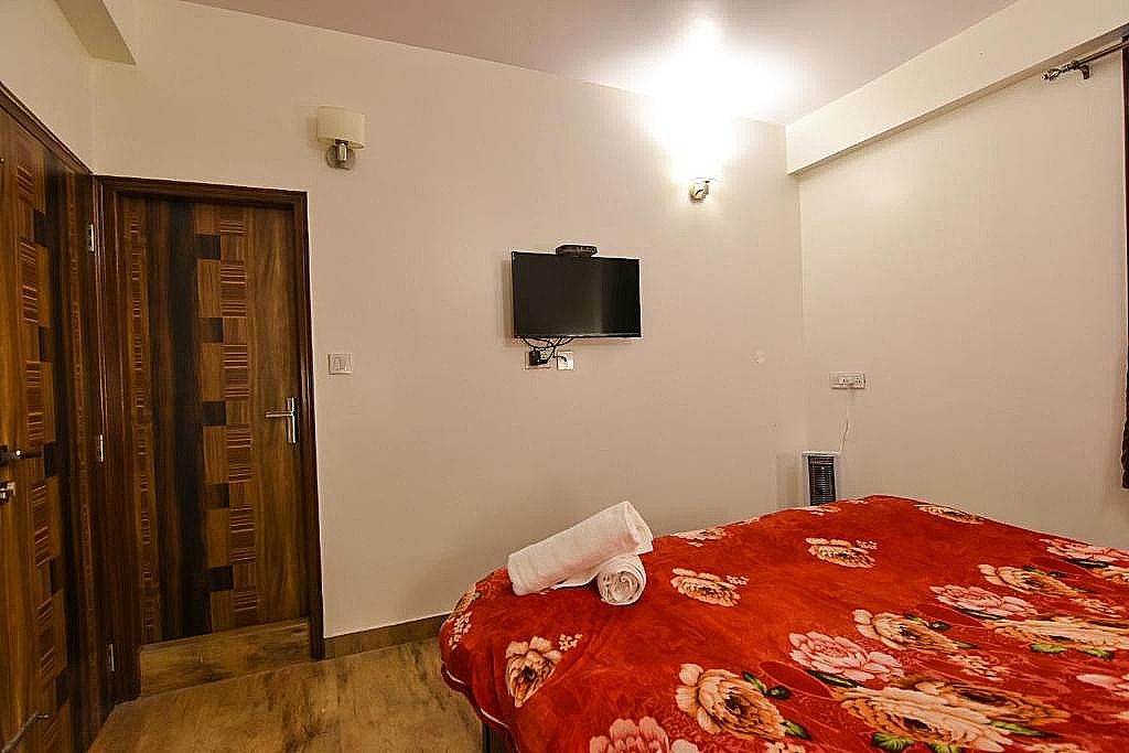 Dhanlaxmi Apartments